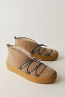 Free People Shoes Snowdrop Micro Mukluk Boots Style OB1957216 in Dustbunny;Casual Winter Boot;Free People Winter Boot; Everyday Winter BootieFashionable Winter Bootie