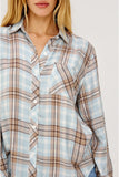 Rails Clothing Hunter Shirt Style 100-550-8585 in Chambray Ivory Dune. Women's Chambray blue and Ivory plaid button down spring shirt.