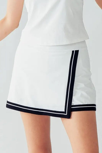 Urban Daizy Bray Waistband Colorblock Trim Skorts style UDAP6329 in White;Tennis Skort;Pickleball Skort; 